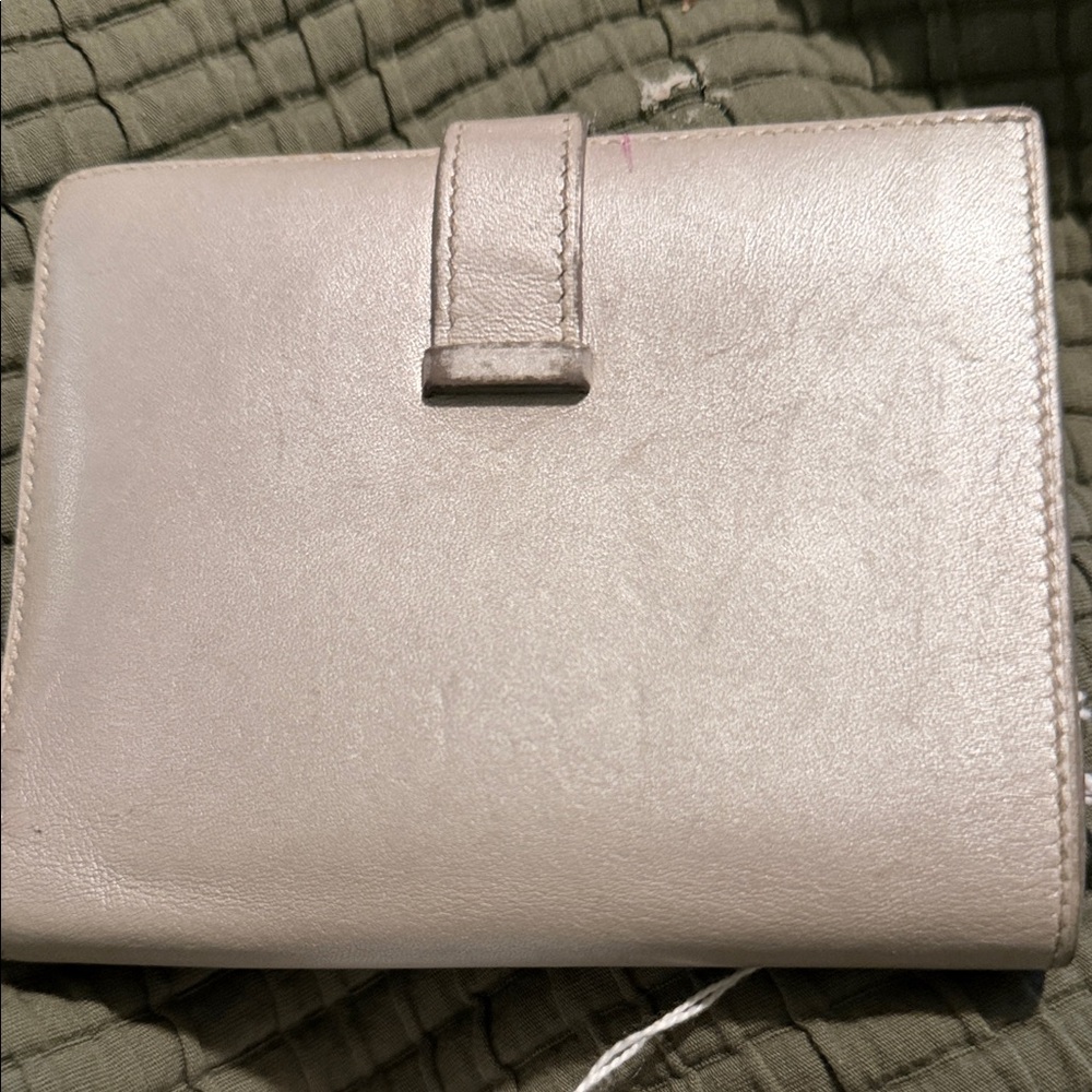 Hermès Metallic Silver Leather Bifold Wallet - Picture 2 of 14